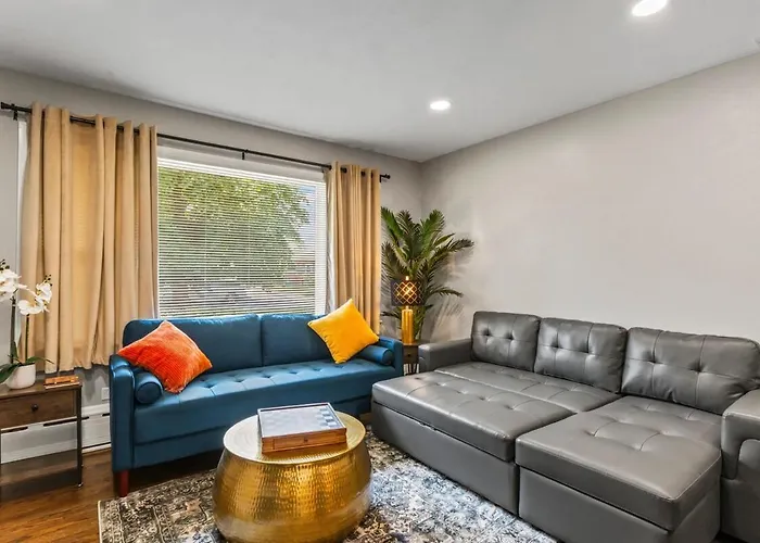 Duplex 2 - Naval Base, Six Flags, Greg Petry Sportspark - Sleep 11 Ferienhaus Waukegan
