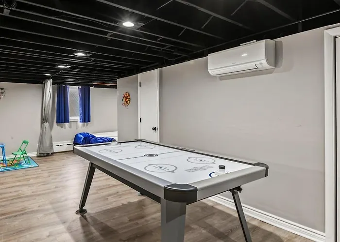 Ferienhaus Duplex 2 - Naval Base, Six Flags, Greg Petry Sportspark - Sleep 11
